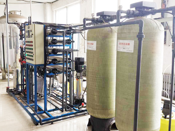 鋼襯塑儲罐特殊滾塑有何優勢？